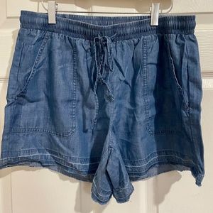 Soft jean shorts